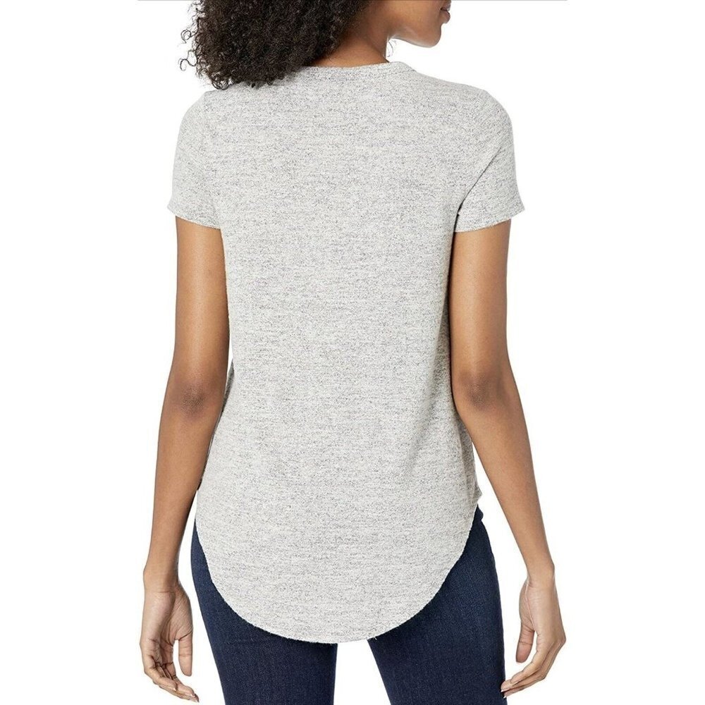 Women’s Daily Ritual T-Shirt with Shirttail Color Grey Size XXL - Picture 2 of 3